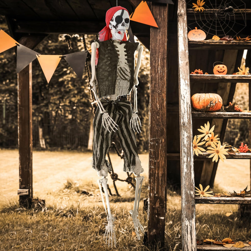 Life Size Pirate Skeleton with Movable Joints Q2016